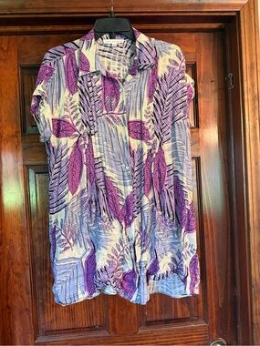 Jane and Delancey Purple and Cream Floral Button-Up Blouse